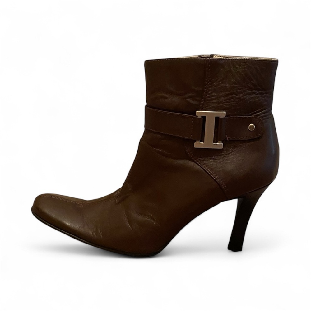 EFEM Elegant Brown Leather Ankle Boots